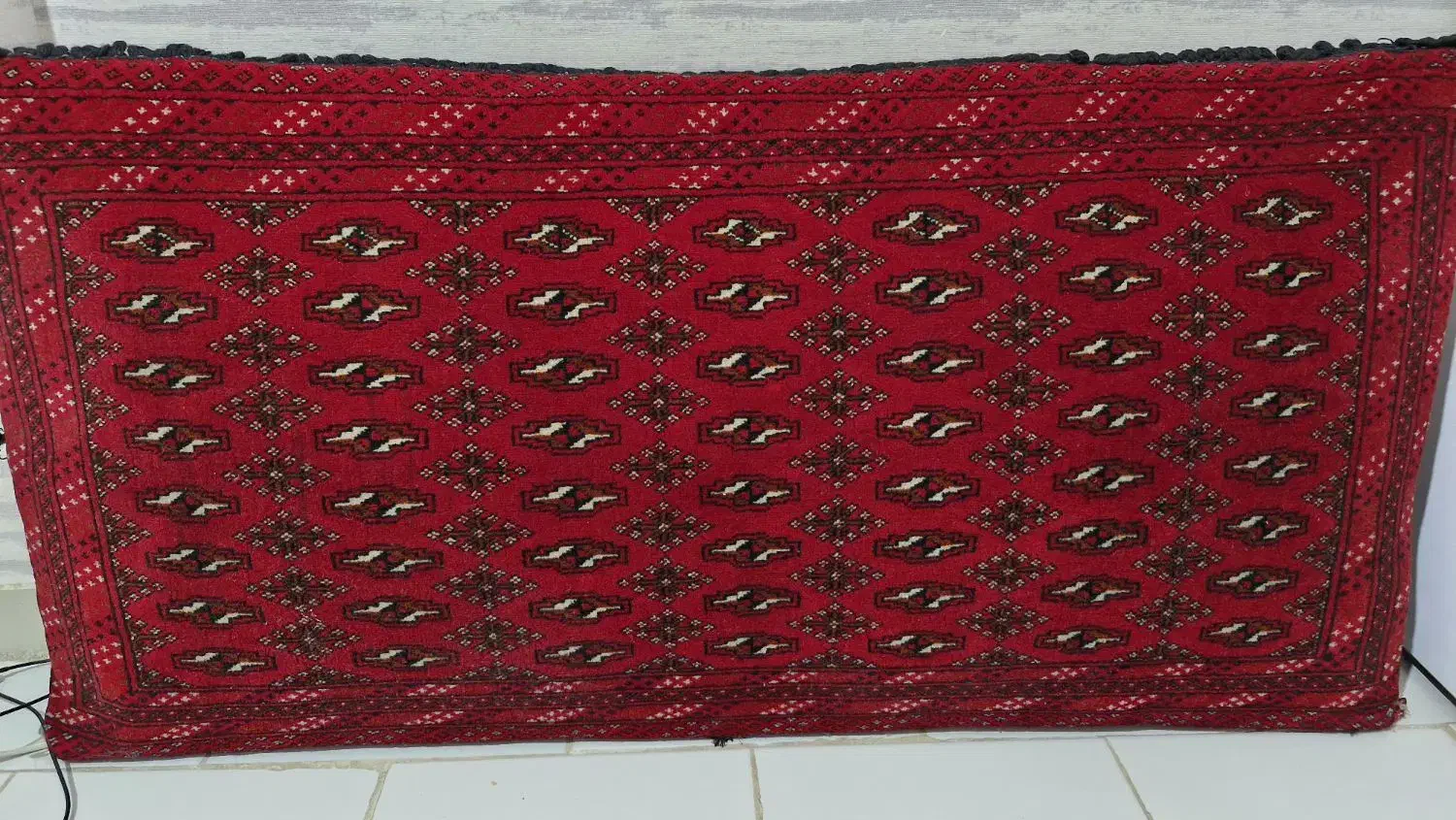 پشتی ترکمن|پشتی|شهریار, شهرک وائین|دیوار