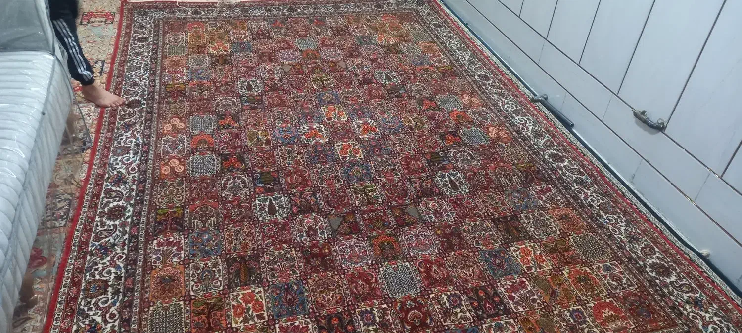 فرش دست باف نو|فرش|خمینی‌شهر, |دیوار