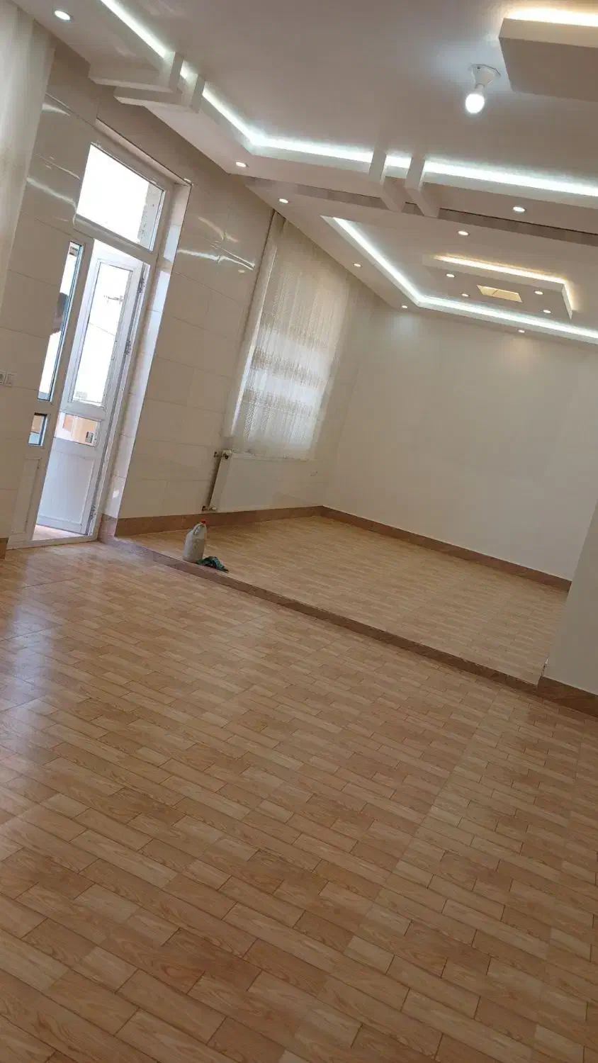 ساختمان اجاره ای واقع در میدان آزادگان|اجارهٔ آپارتمان|لردگان, |دیوار