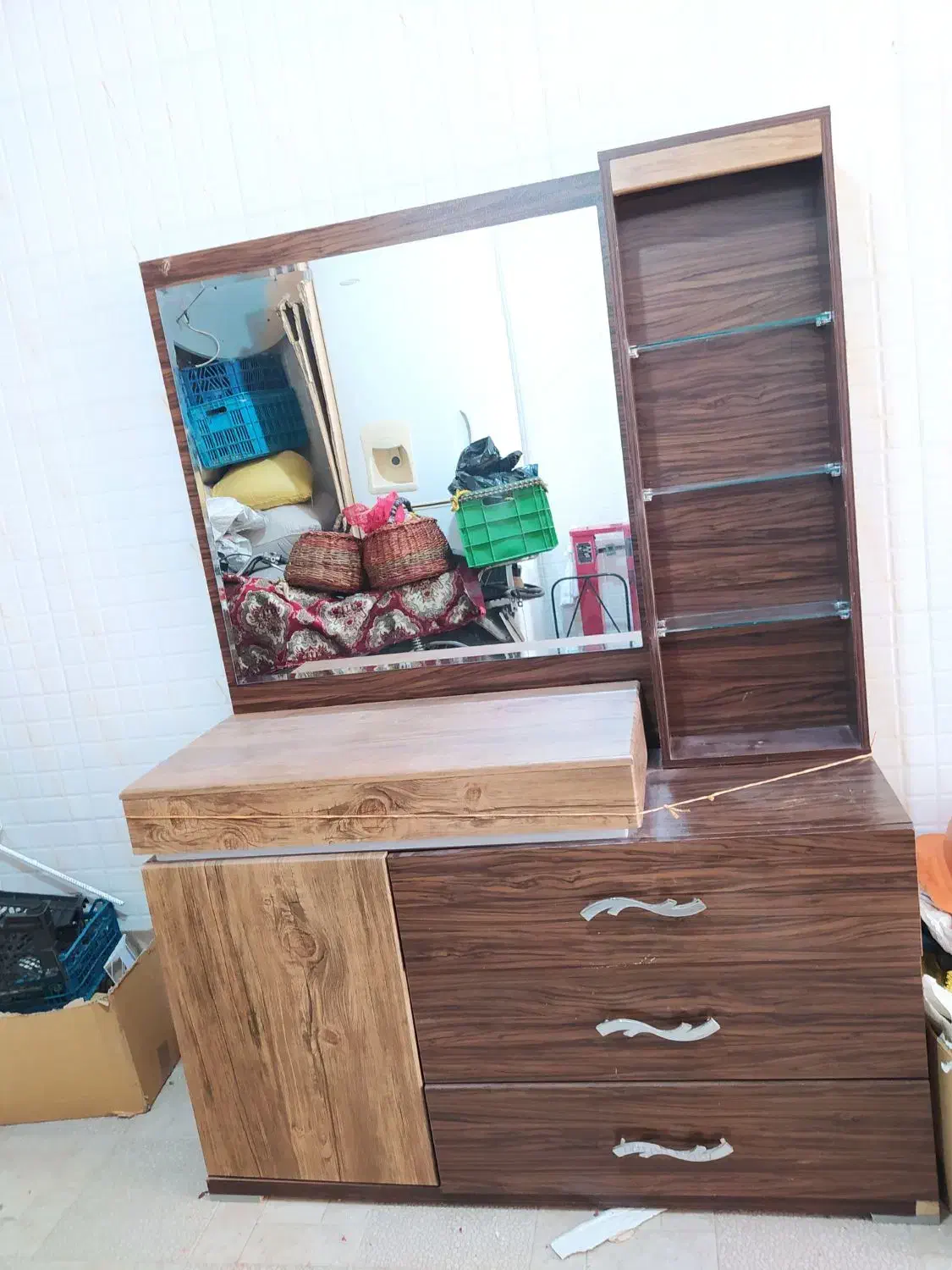 کمد و میز ارایشی|جاکفشی، کمد، دراور|بانه, |دیوار