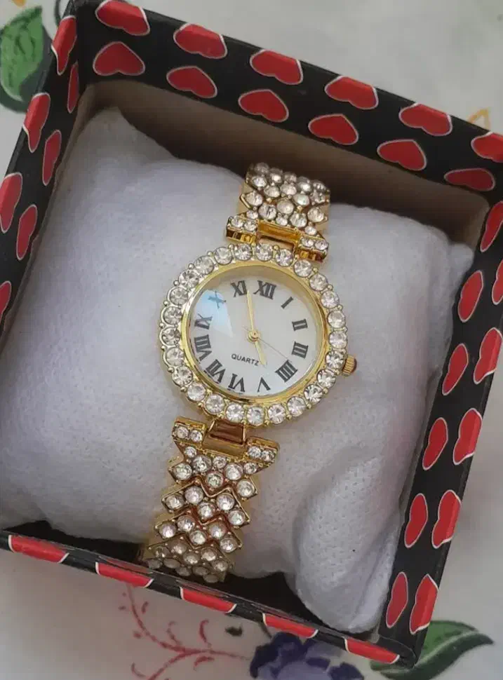 ساعت مچی زنانه|ساعت|شهرکرد, |دیوار