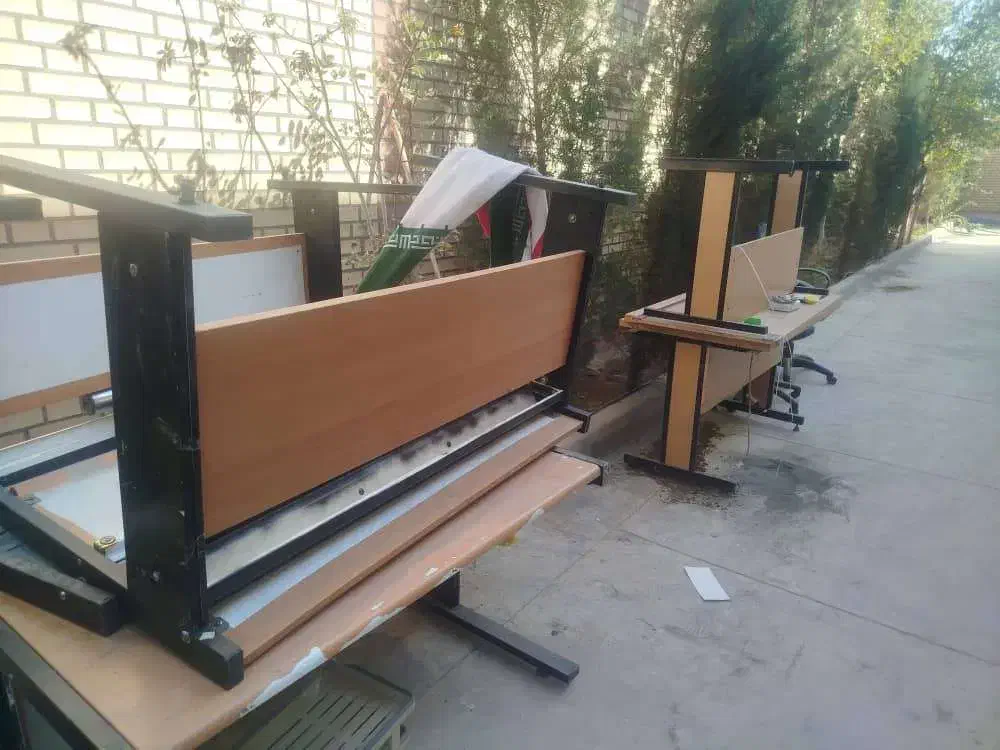 میز و صندلی اداری و پالت چوبی|دفتر کار|حبیب آباد, |دیوار