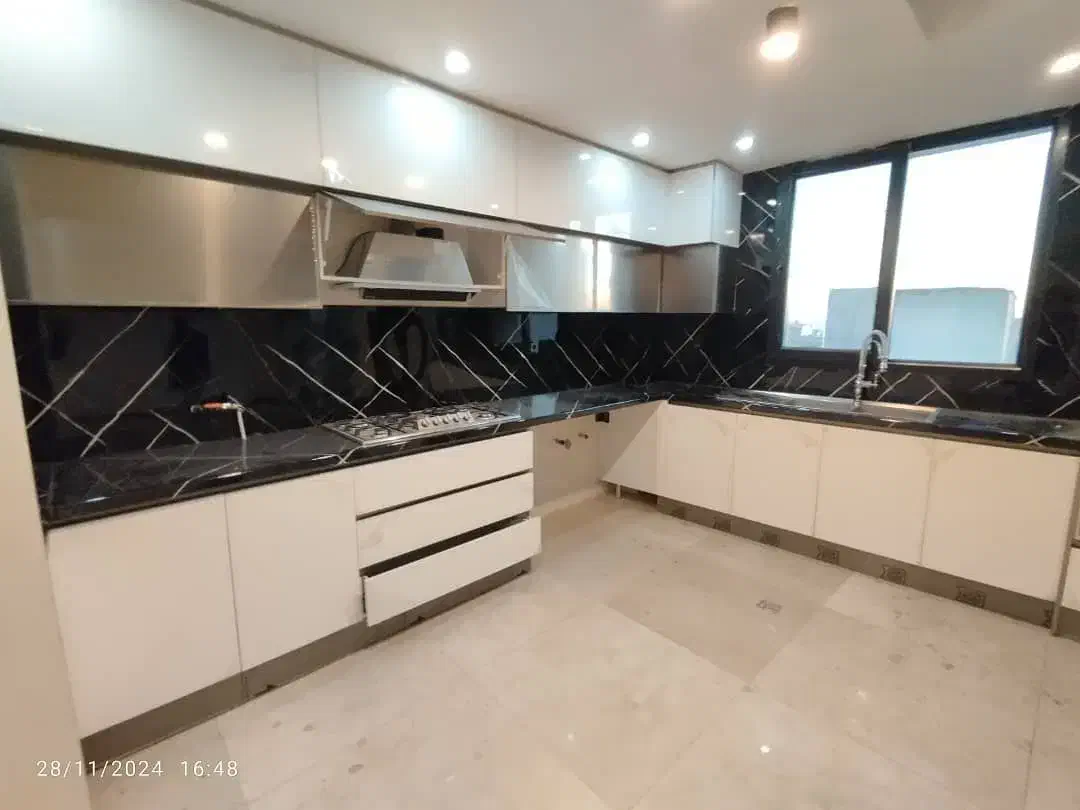 ۱۷۰ متر رویایی۲پارکینگه