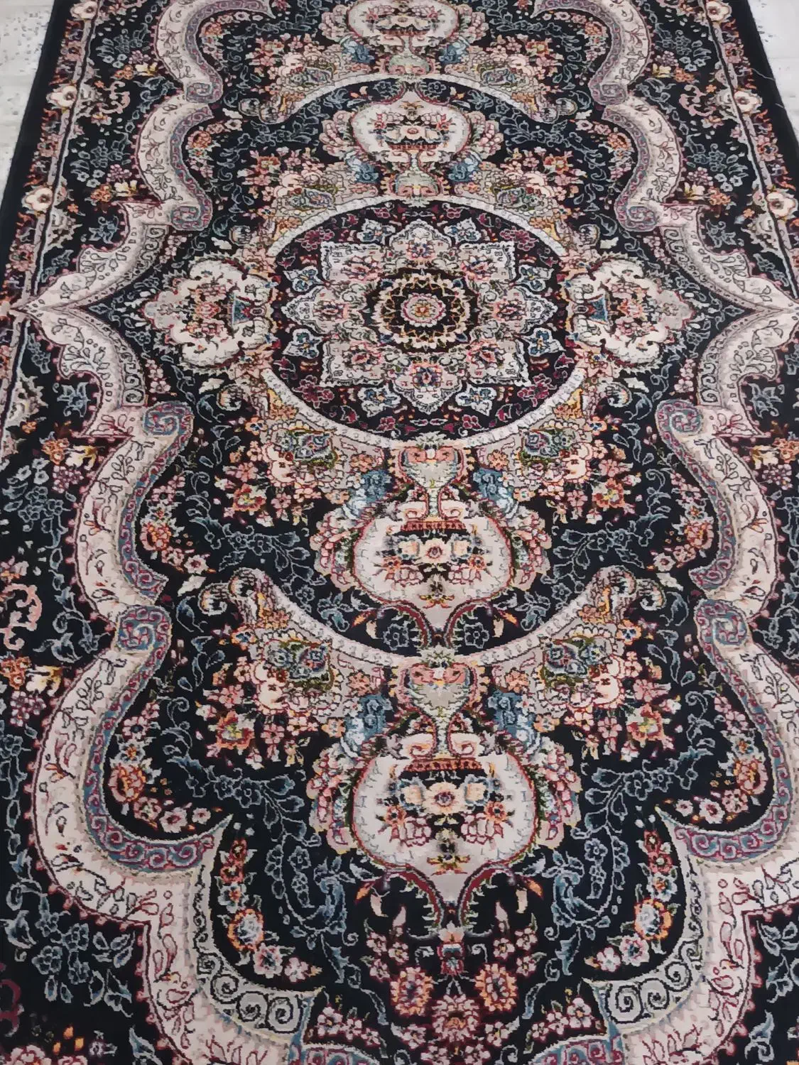 فروش سه عدد کناره فرش|فرش|ملایر, |دیوار