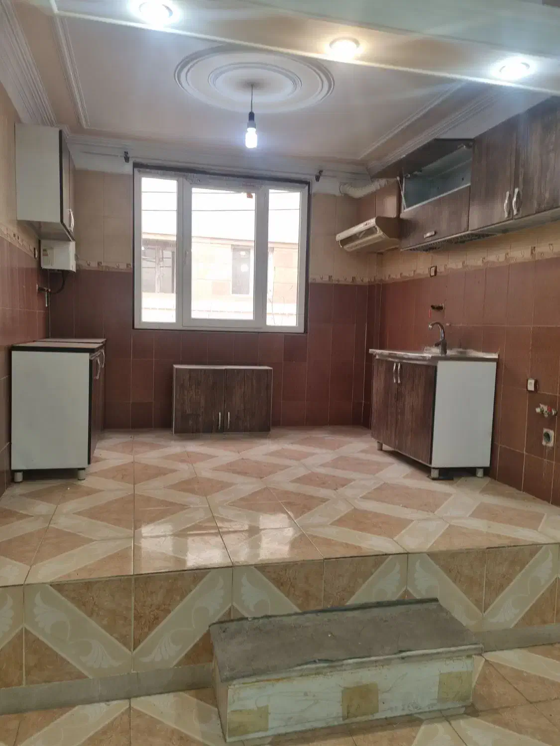 80متر دوخواب تک واحدی