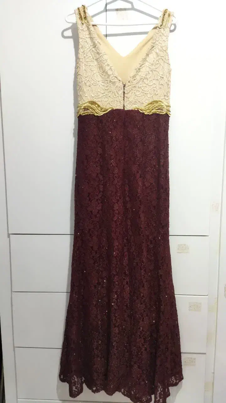 لباس مجلسی|لباس|اسفراین, |دیوار