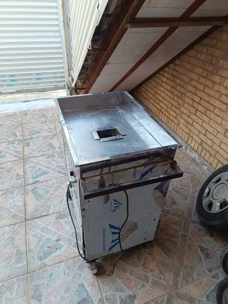 دستگاه آبلیمو گیری یکسال کارکرد در انبار منزل|ماشینآلات صنعتی|دوگنبدان, |دیوار