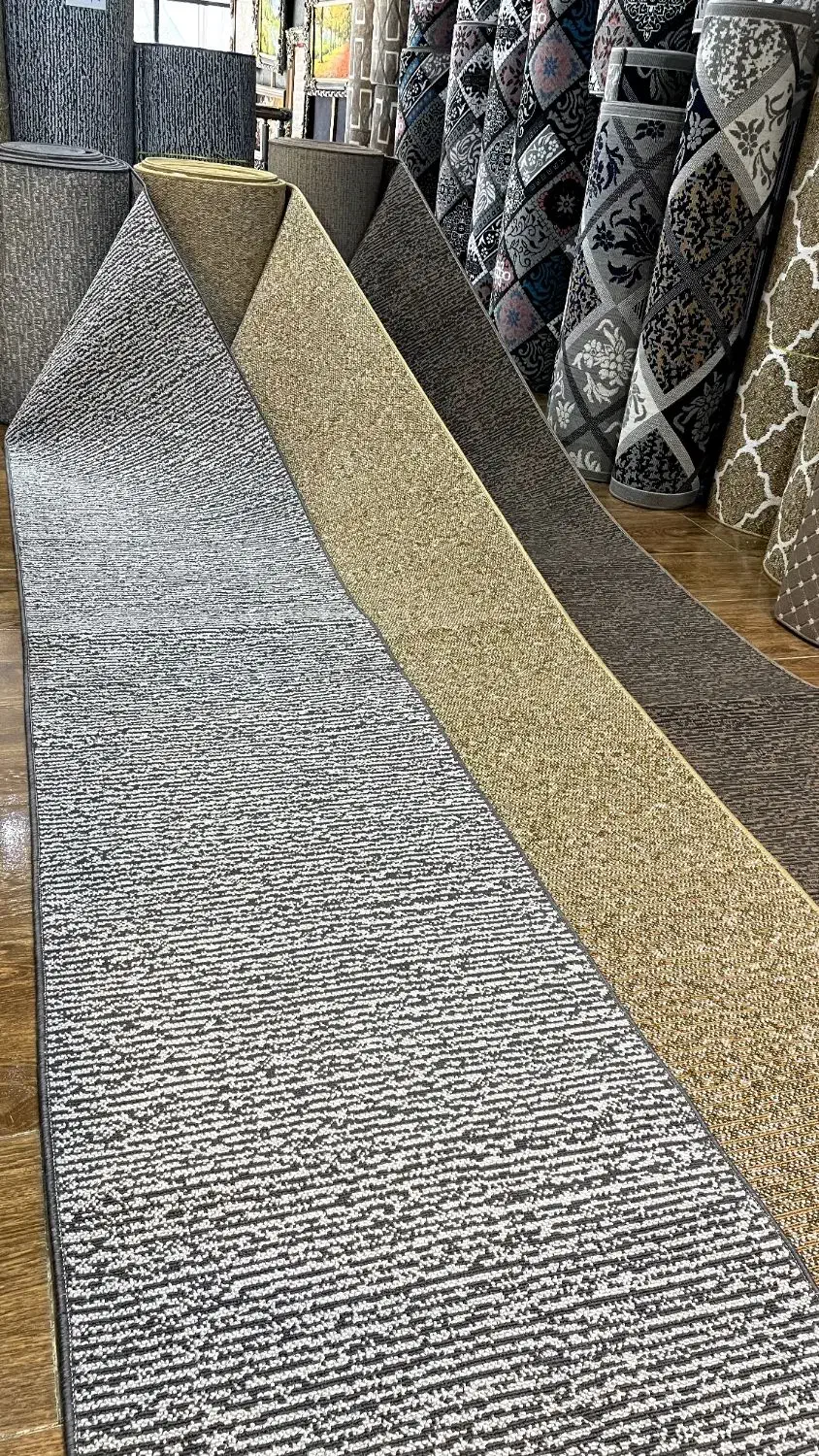 گلیم برشی در سایز مورد نظر مشتری|گلیم، جاجیم، گبه|رشت, حومه رشت|دیوار