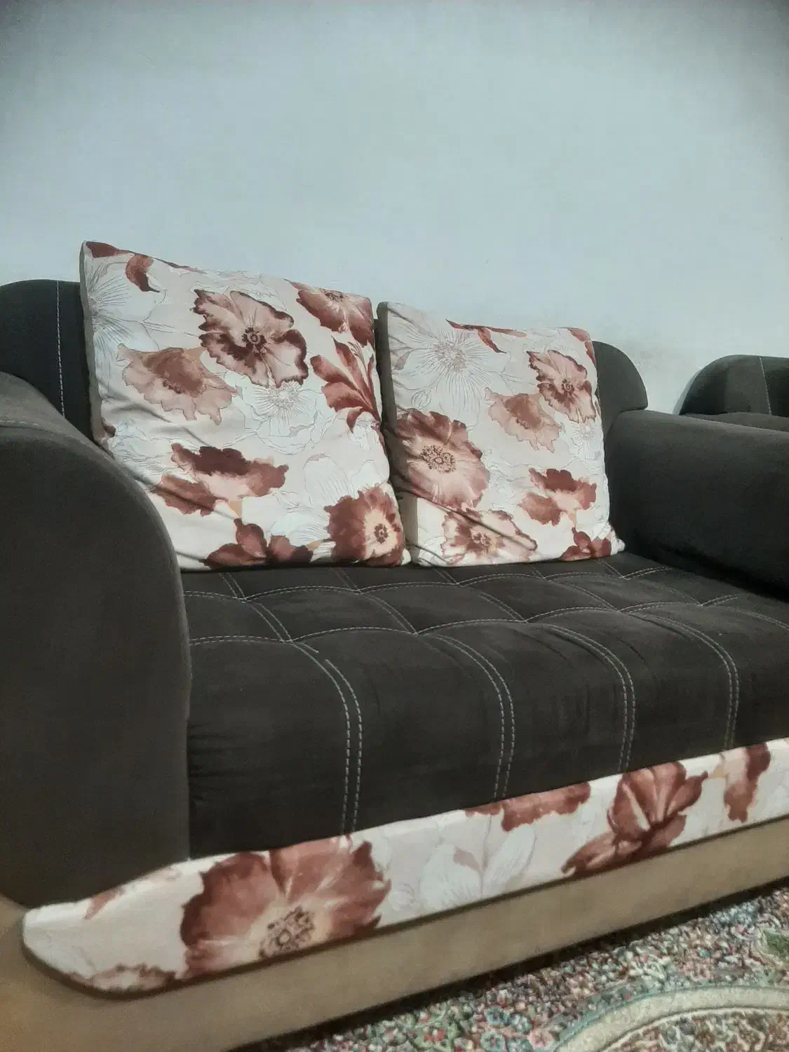 یه دست مبل ۷ نفره دست دوم|مبلمان خانگی و میز عسلی|شیراز, شهرک گلشن|دیوار