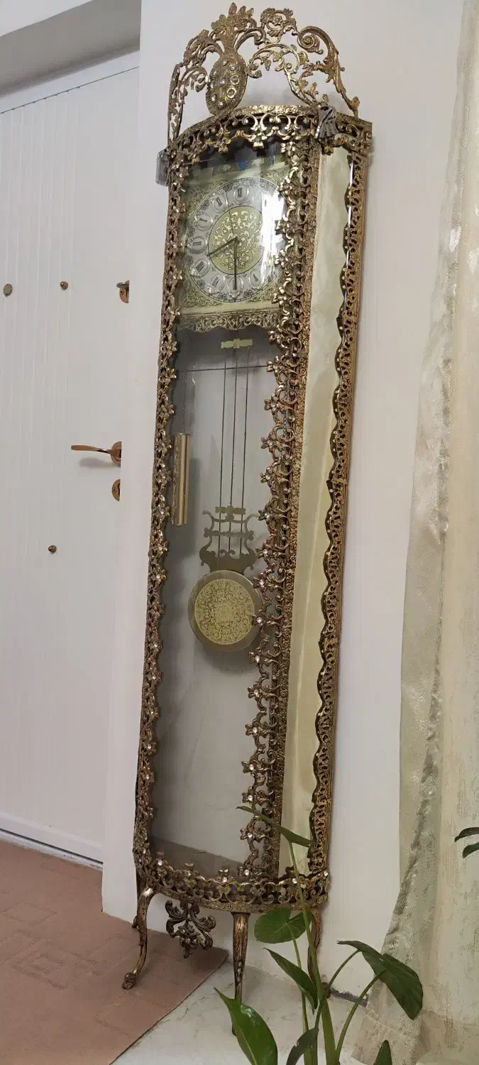 میز تلویزیون ساعت دیواری بوفه برنجی|ساعت دیواری و تزئینی|هشتگرد, شهرک ولیعصر (مصلی)|دیوار