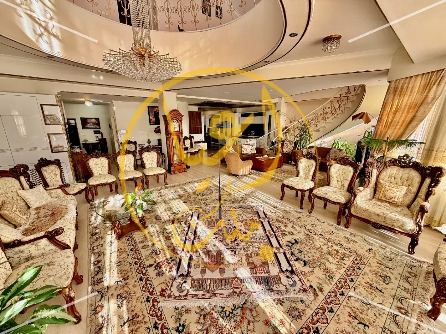 آپارتمان ۳۳۰ متر دوبلس رشدیه لوکس اعیان ملک|فروش آپارتمان|تبریز, |دیوار