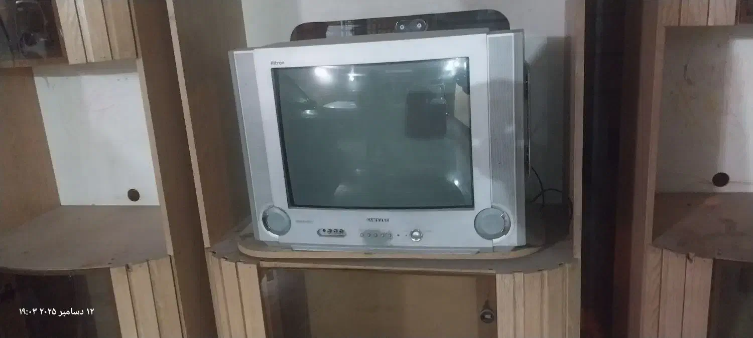 تلویزیون ۲۱اینچ سامسونگ|تلویزیون و پروژکتور|قزوین, |دیوار