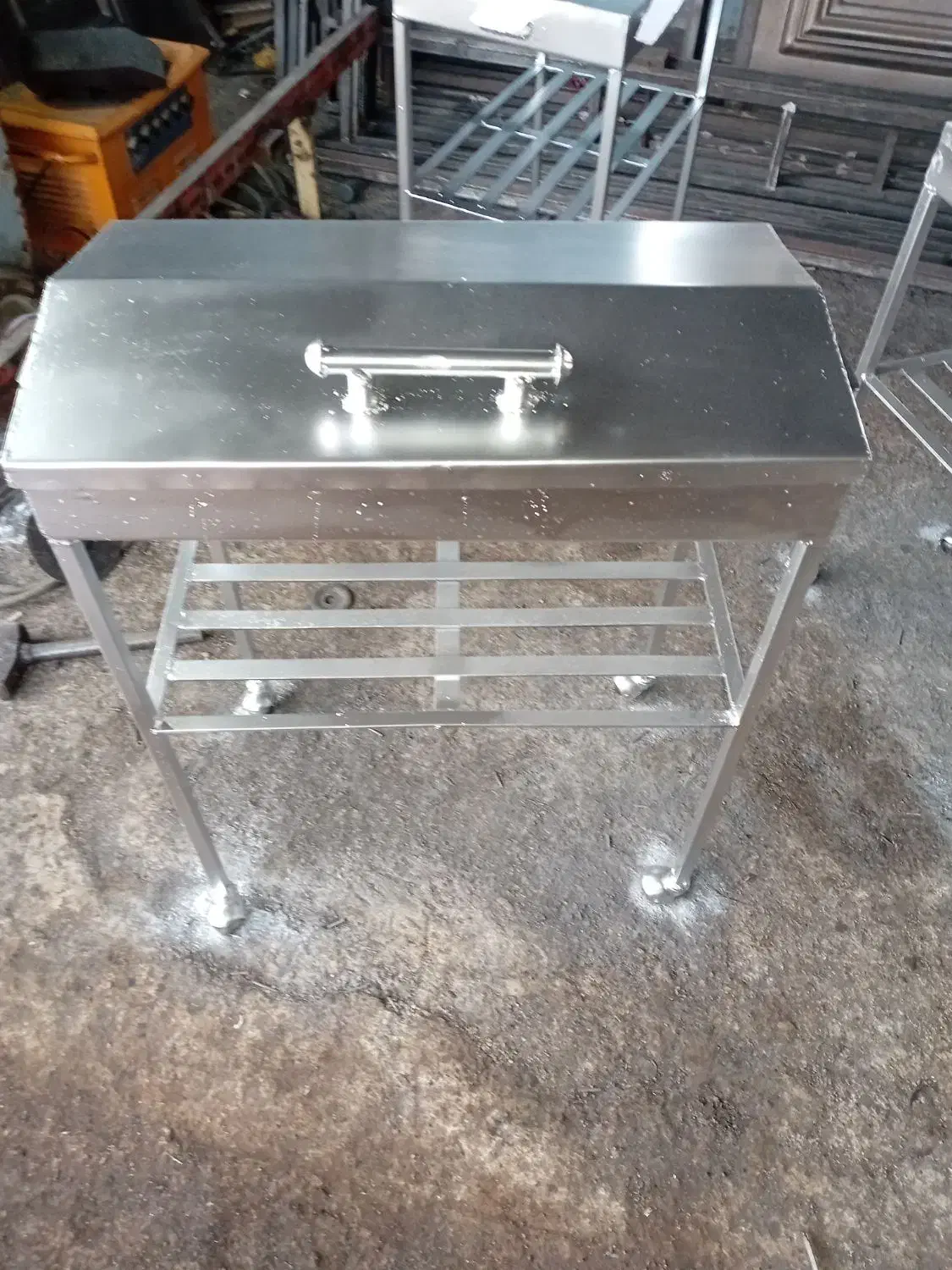 منقل چهار پایه|ابزارآلات|ایذه, |دیوار