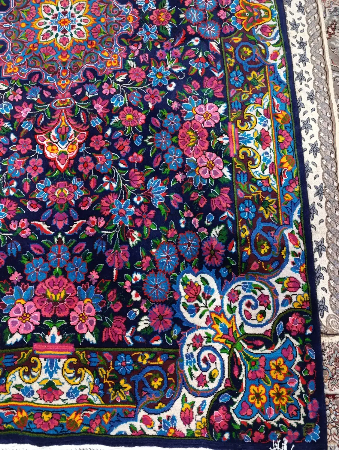 دستبافت سه متری|فرش|خرمآباد, |دیوار