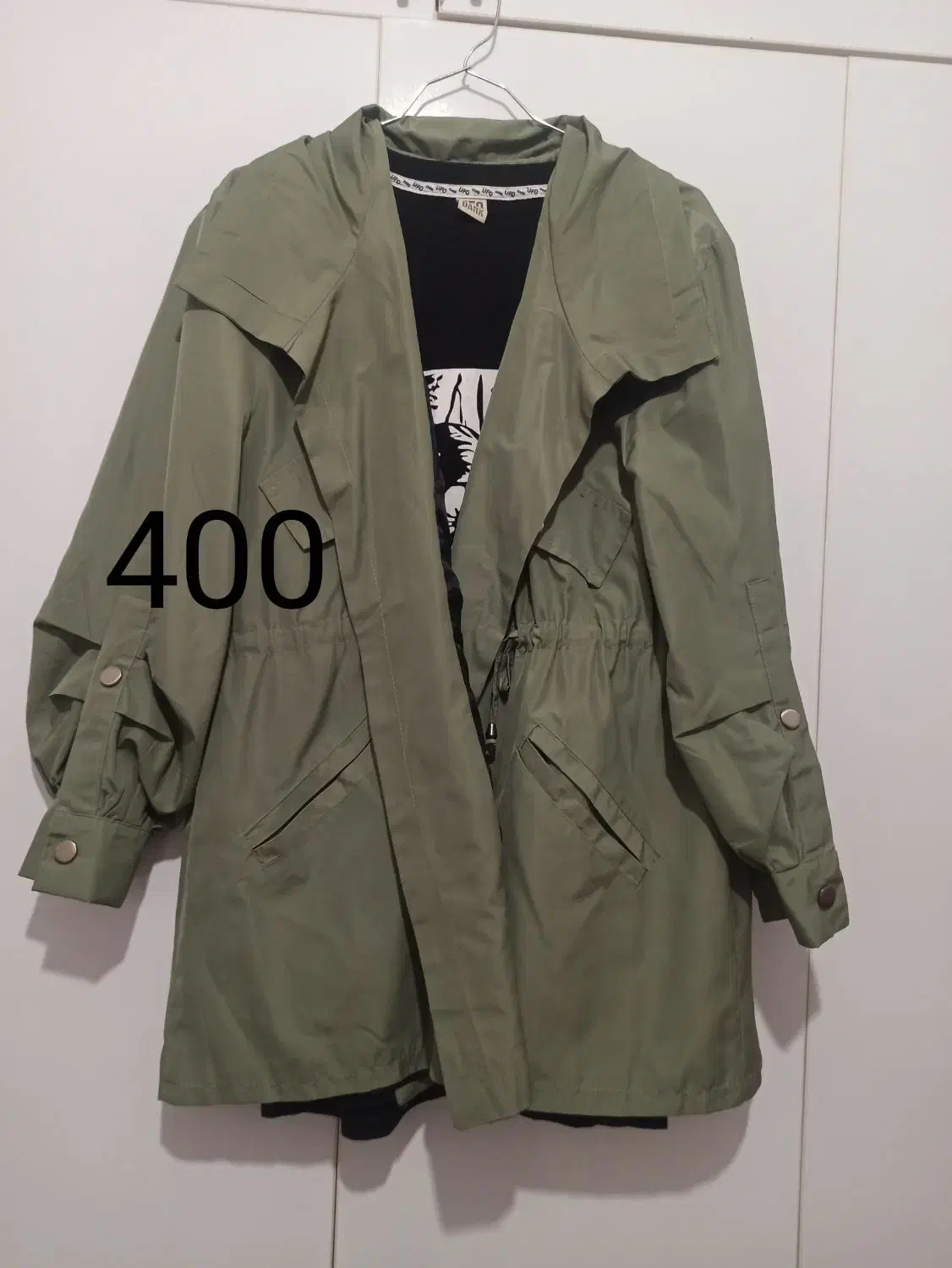 تعدادی پالتو و بارانی زنانه|لباس|دورود, |دیوار