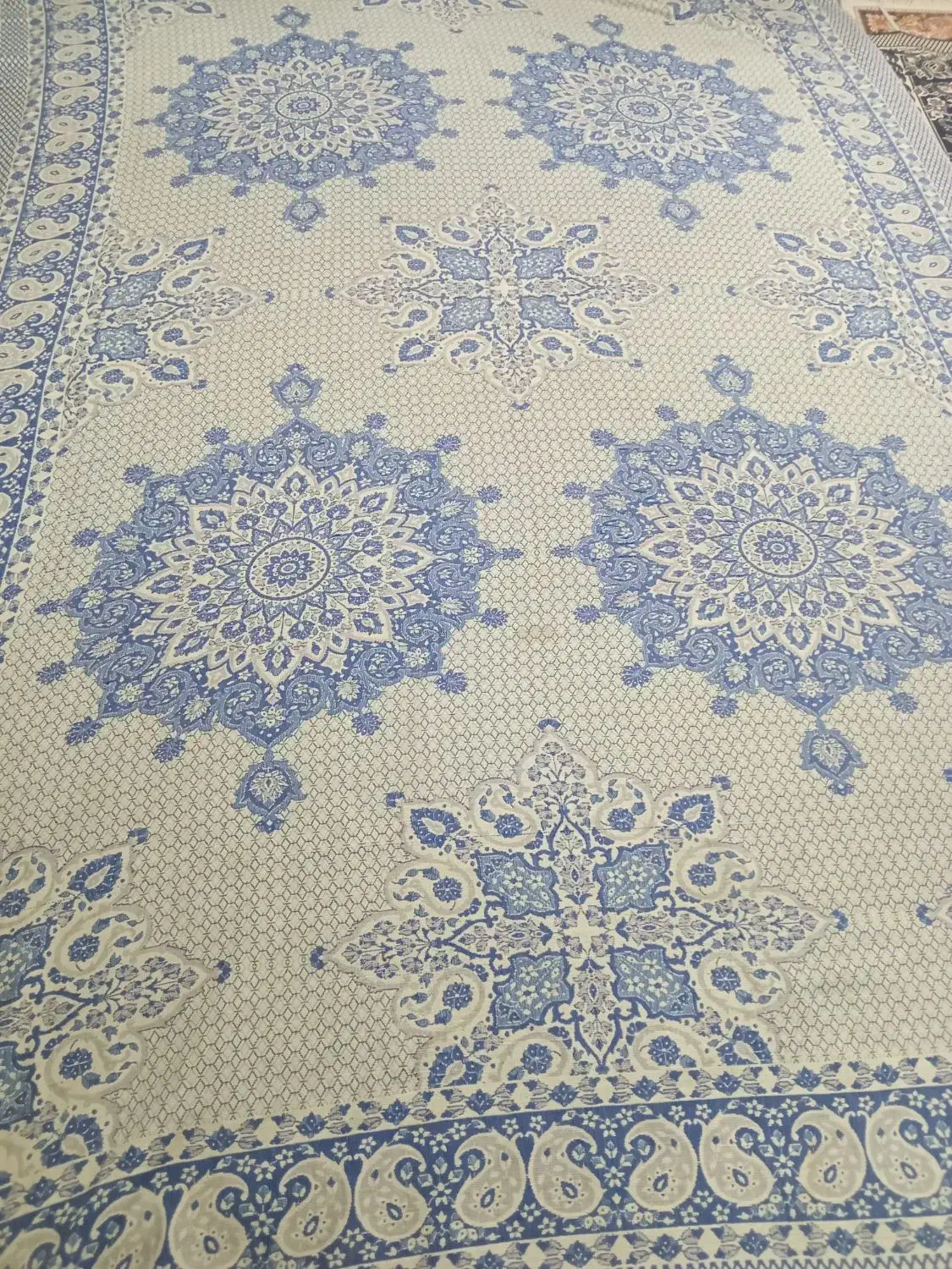 روفرشی ۶متری و ۹متری درحدنو|روفرشی|رشت, سعدی (تختی)|دیوار