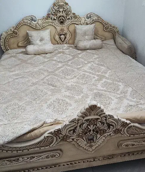 تخت دو نفره چوب|تخت و سرویس خواب|برخوار, |دیوار