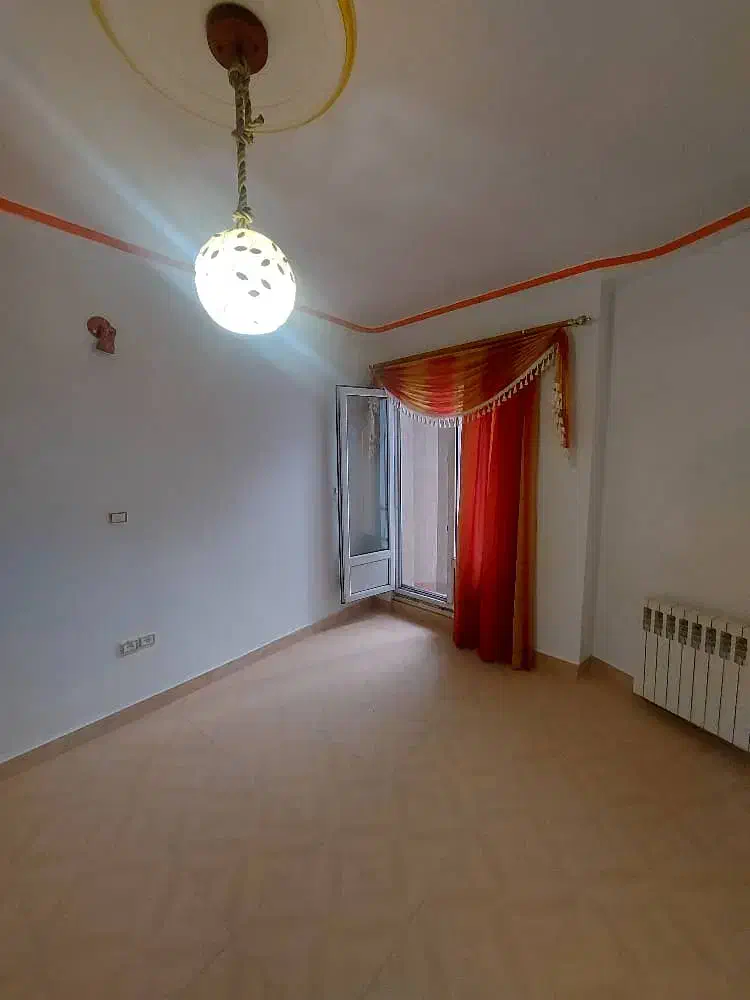 آپارتمان سه خواب تنکابن بلوار جمهوری نزدیک دریا|فروش آپارتمان|تنکابن, |دیوار