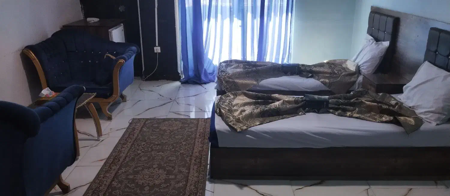 استخدام کارمند جهت نظافت اتاقهاو لابی هتل|استخدام سرایداری و نظافت|ملایر, |دیوار