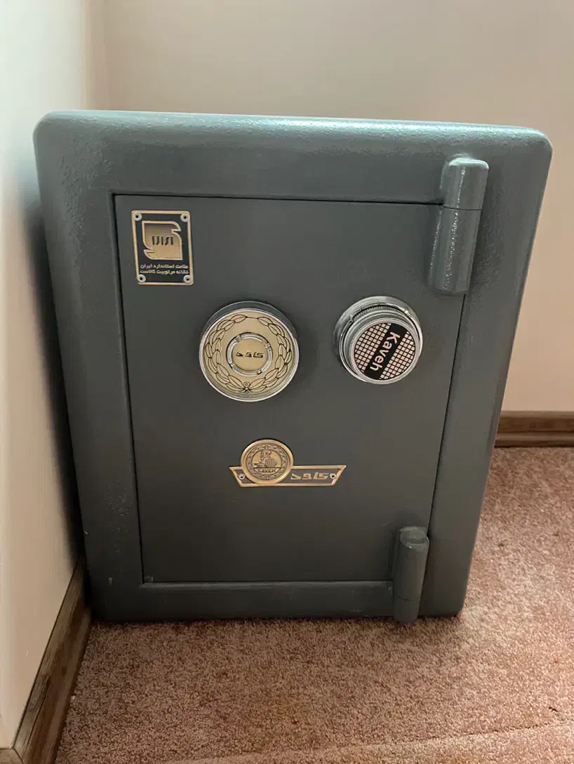 گاو صندوق اصل کاوه|دفتر کار|پردیس, فاز ۱|دیوار