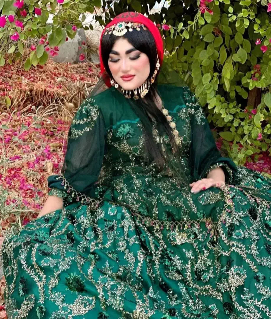 درآمد میلیونی با آموزش زلف و میکاپ مناسبتر  کل شهر|خدمات آرایشگری و زیبایی|یاسوج, |دیوار