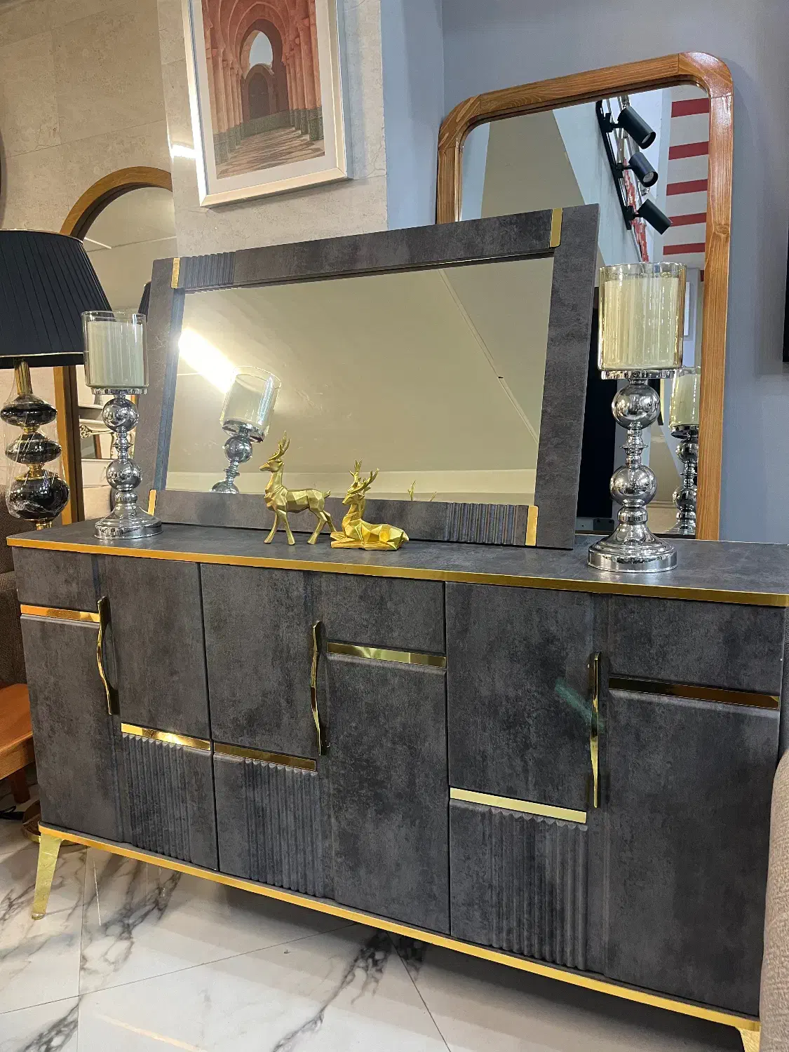 آیینه کنسول و میز تی وی|بوفه، ویترین، کنسول|هشتگرد, هشتگرد قدیم|دیوار