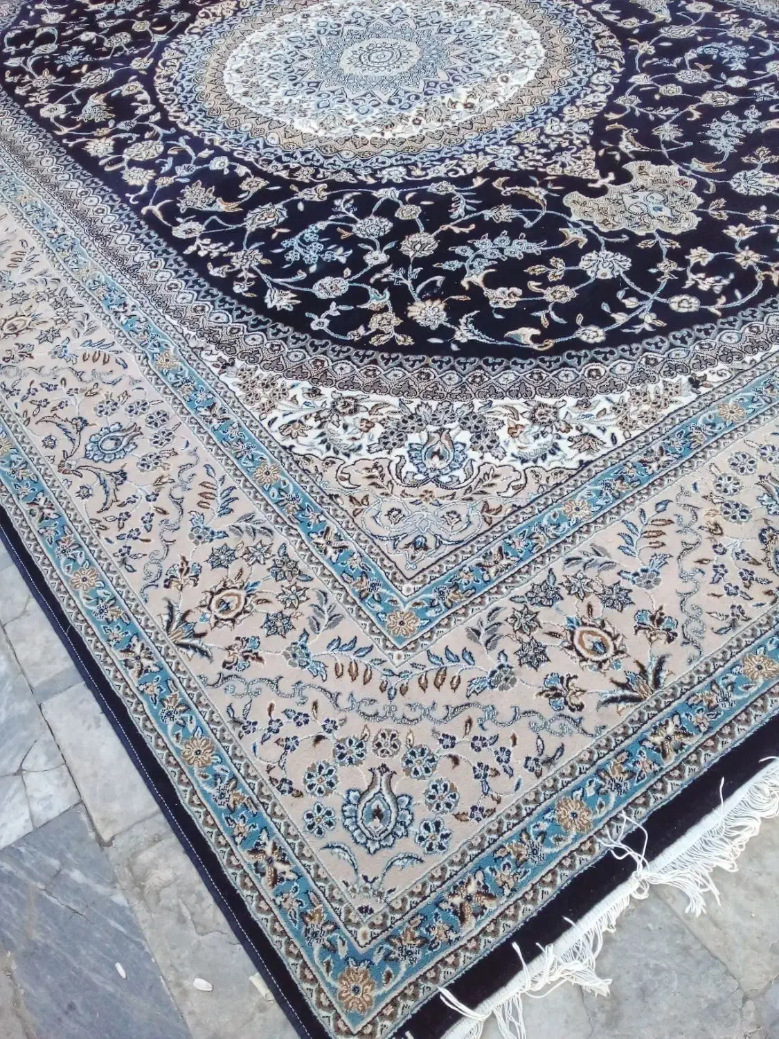 فرش سورمه ای|فرش|بروجرد, |دیوار