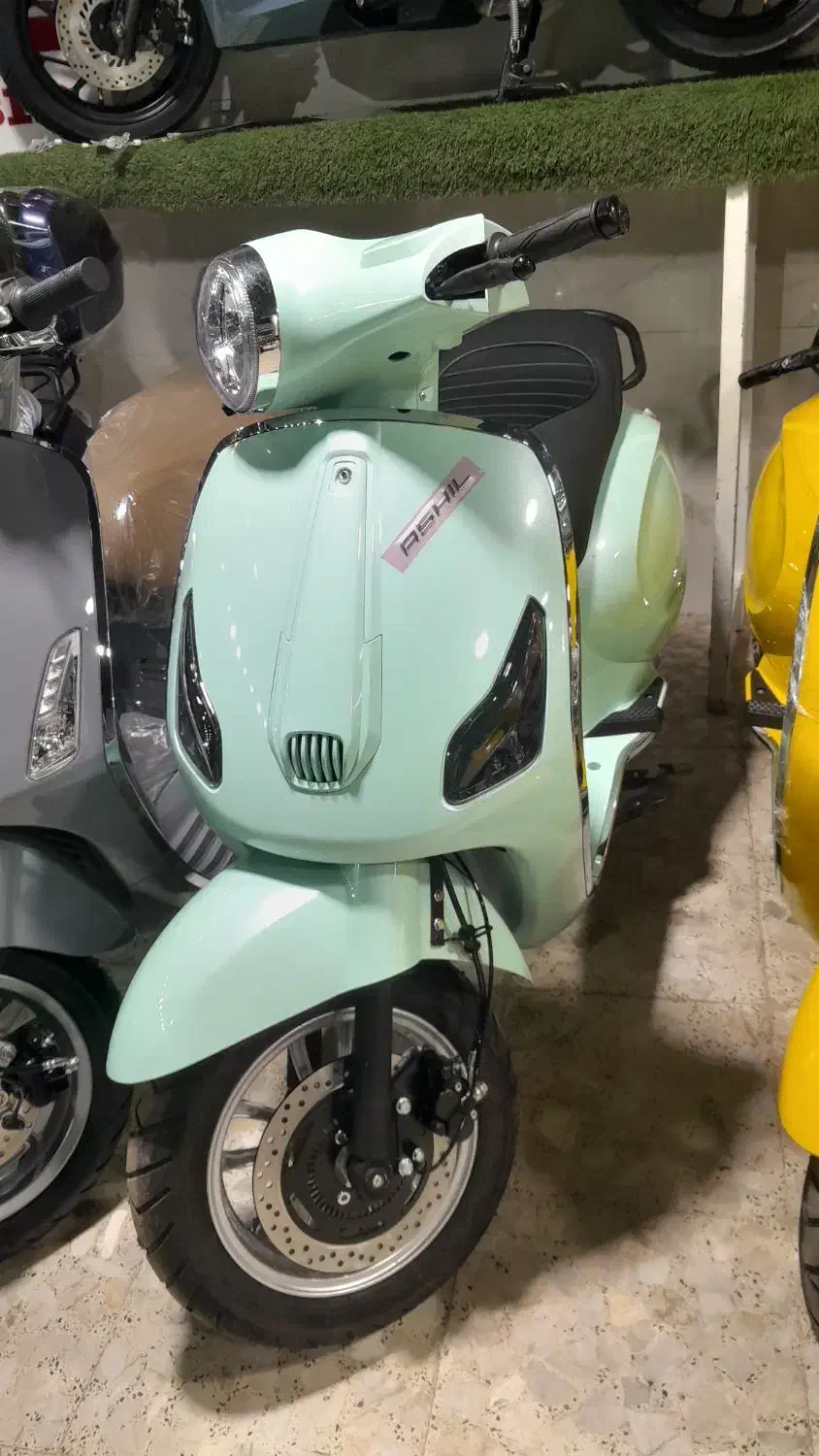 طرح وسپا آشیل ۱۴۰۴ خشک|موتورسیکلت|آستانه اشرفیه, |دیوار