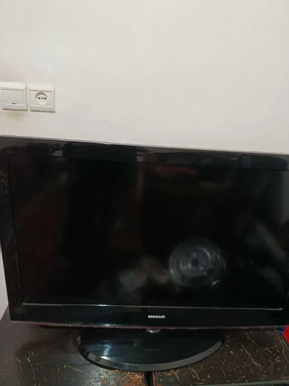 تلویزیون سالم اسنوا 42اینچ|تلویزیون و پروژکتور|گرگان, |دیوار
