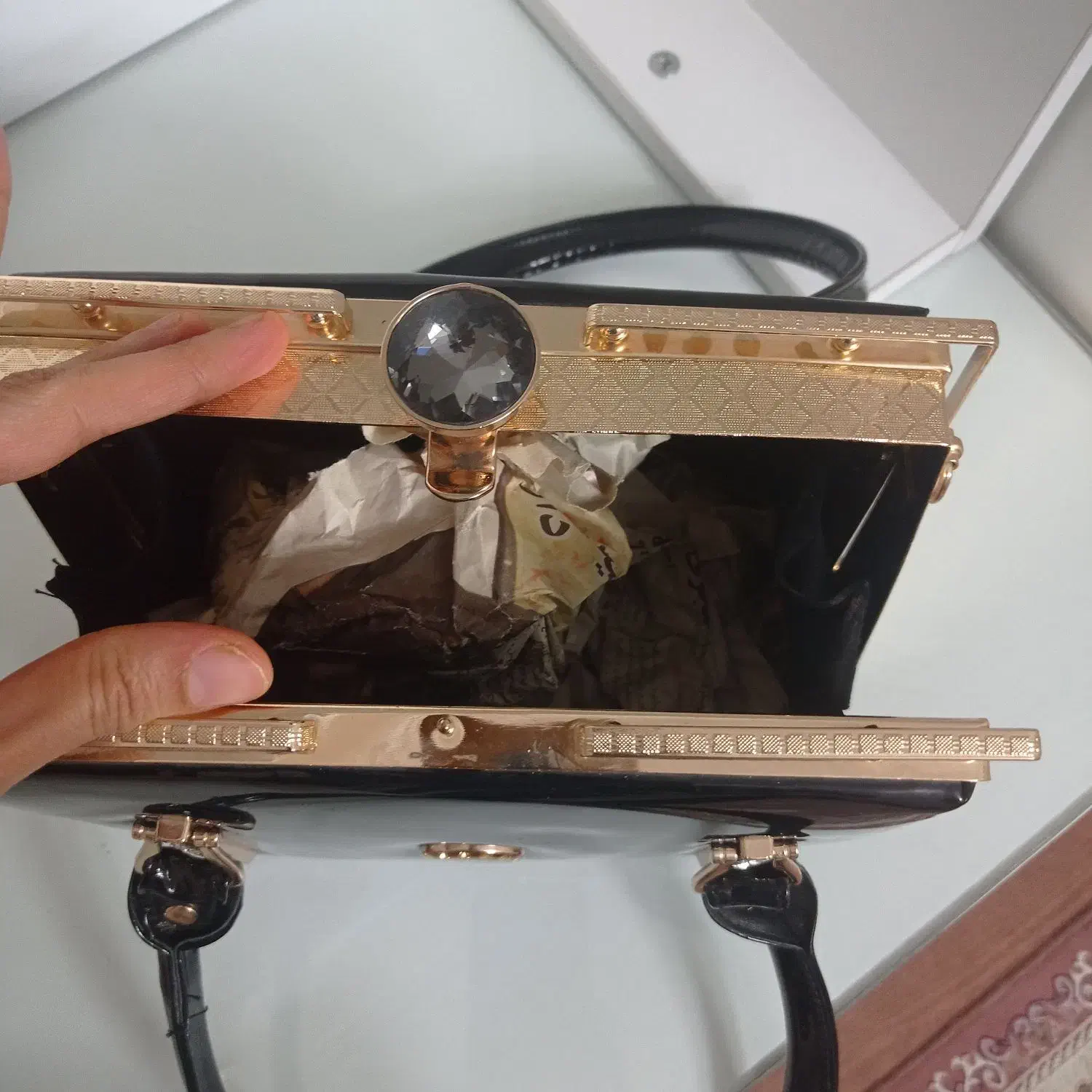 کیف مجلسی|کیف، کفش، کمربند|اراک, |دیوار