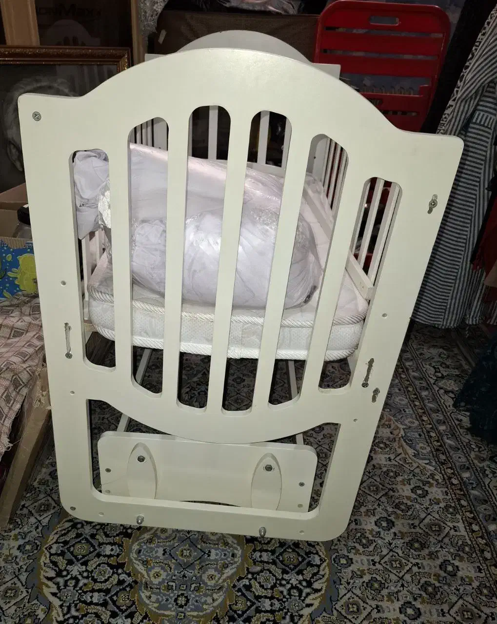 تخت گهواره ایه|تخت و صندلی بچه|کوهسار (البرز), |دیوار