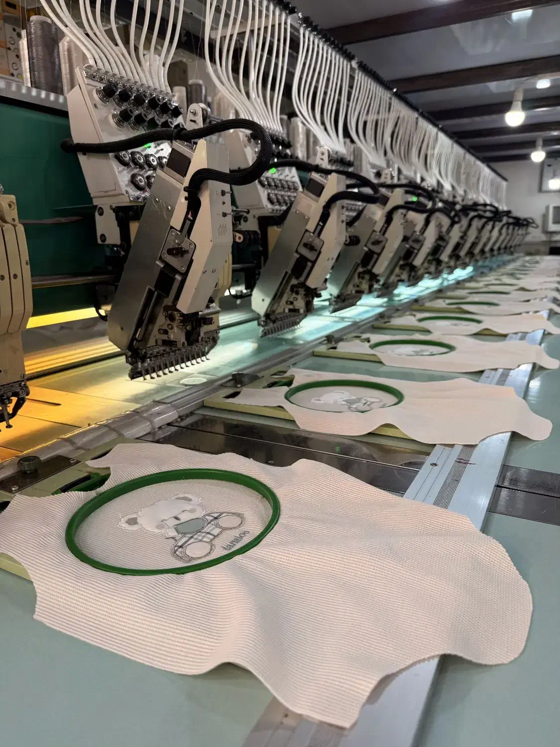 سفارش گلدوزی صنعتی|خدمات پیشه و مهارت|تهران, فلسطین (میدان انقلاب)|دیوار