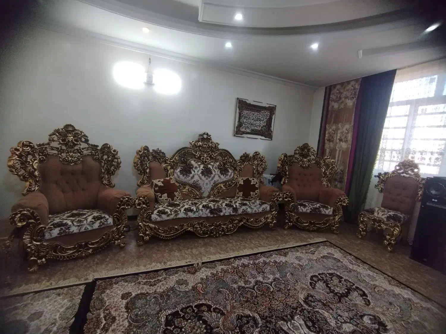 مبل سلطنتی۹نفره|مبلمان خانگی و میز عسلی|تهران, کیانشهر|دیوار