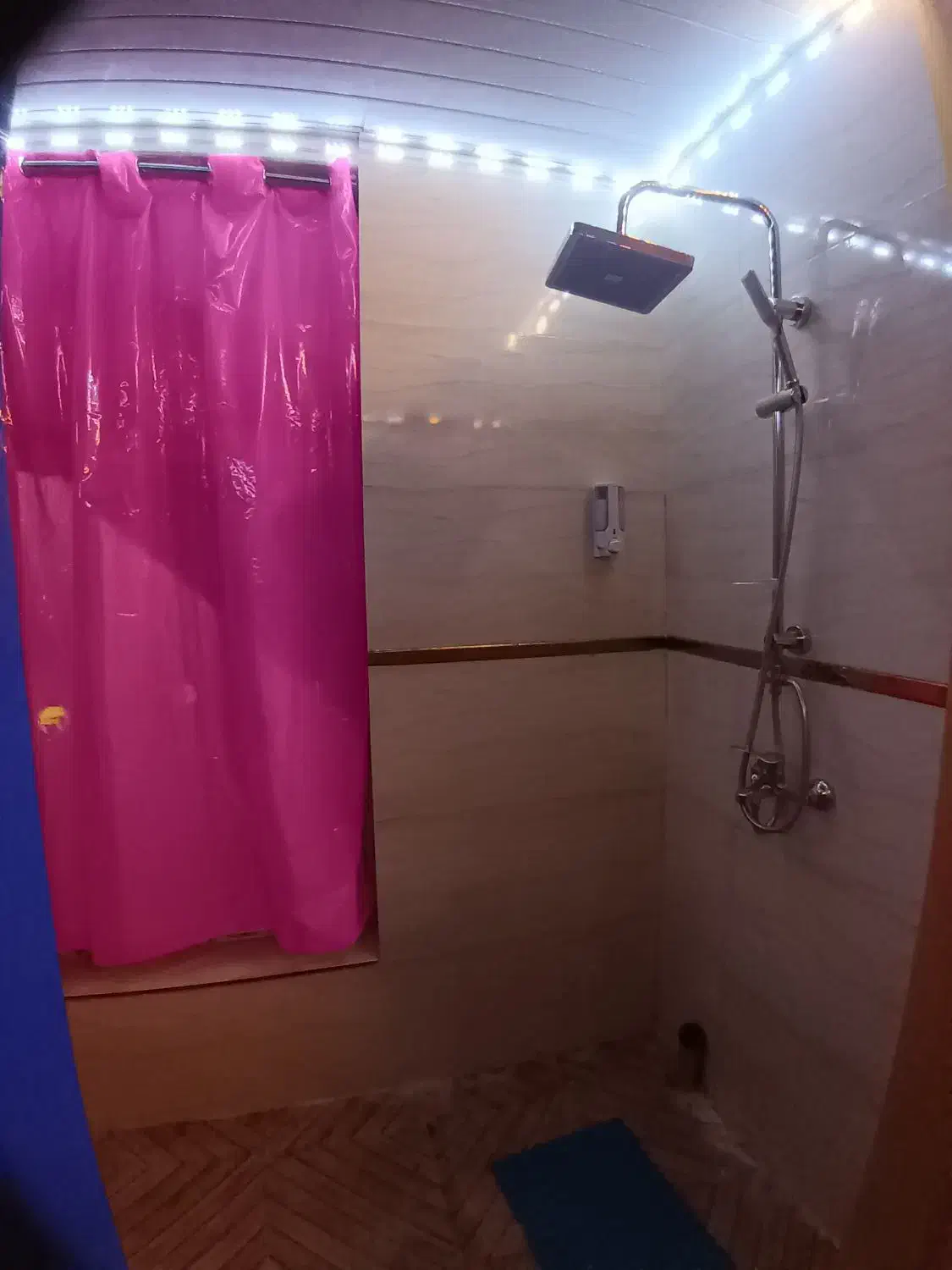 باغ ویلا استخردار سونا جکوزی اجاره ای جاده بوژان|اجارهٔ کوتاه‌مدت ویلا و باغ|نیشابور, فضل|دیوار