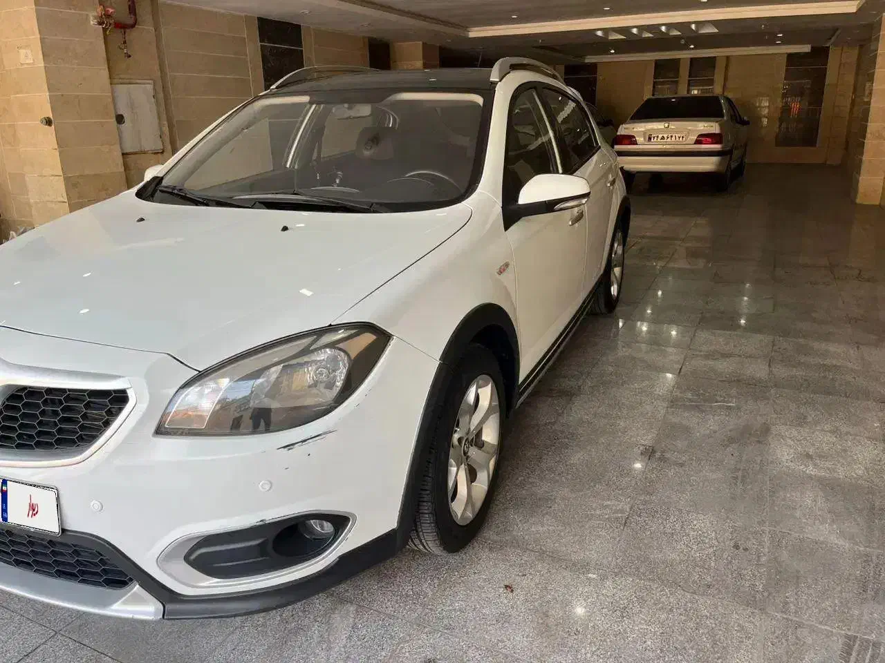 برلیانس کراس|خودرو سواری و وانت|رشت, کوی امام رضا|دیوار