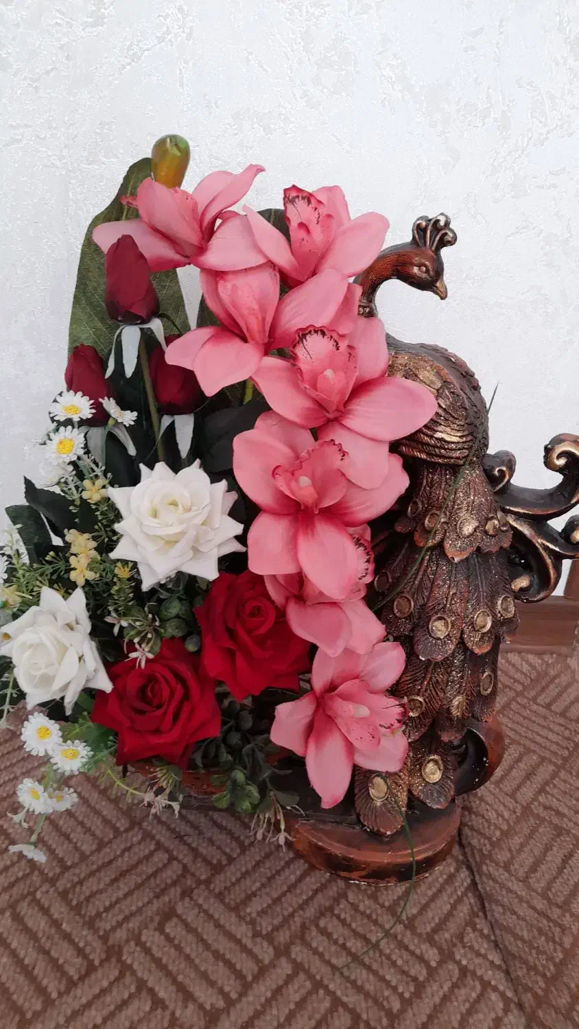 گل باگلدان طاووسی|گل مصنوعی|خمینی‌شهر, |دیوار