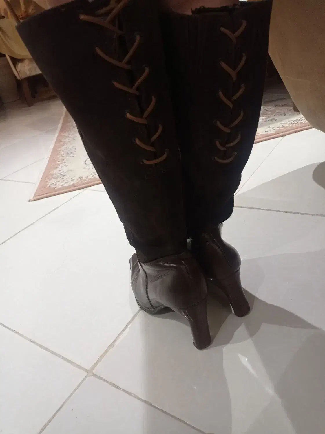 بوت زنانه|کیف، کفش، کمربند|اندیشه, شهرک صدف|دیوار