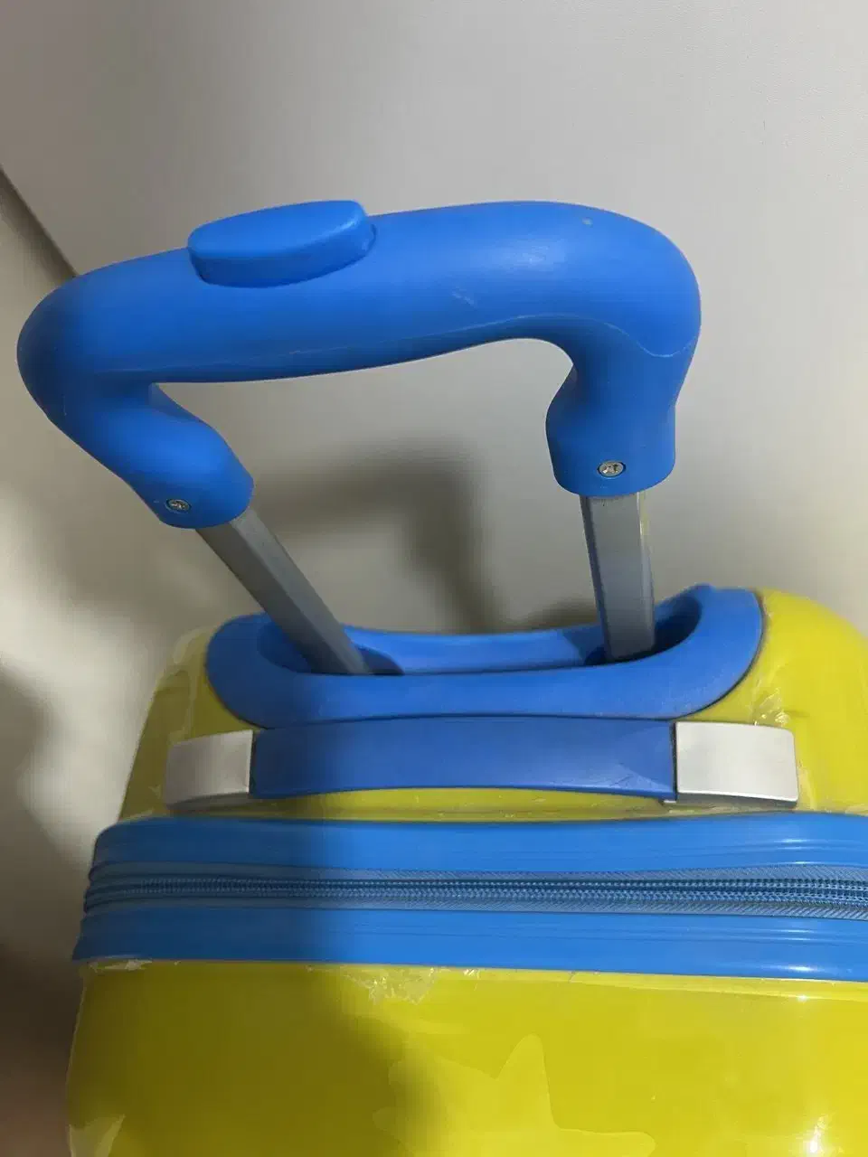 چمدان کودک|اسباب و اثاث بچه|ارومیه, |دیوار