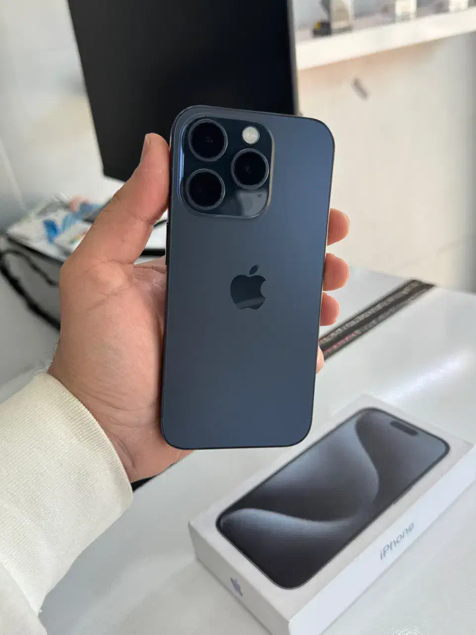 ۱۵ پرو / باتری ۱۰۰ / بدون ریجستر|موبایل|اصفهان, کساره|دیوار