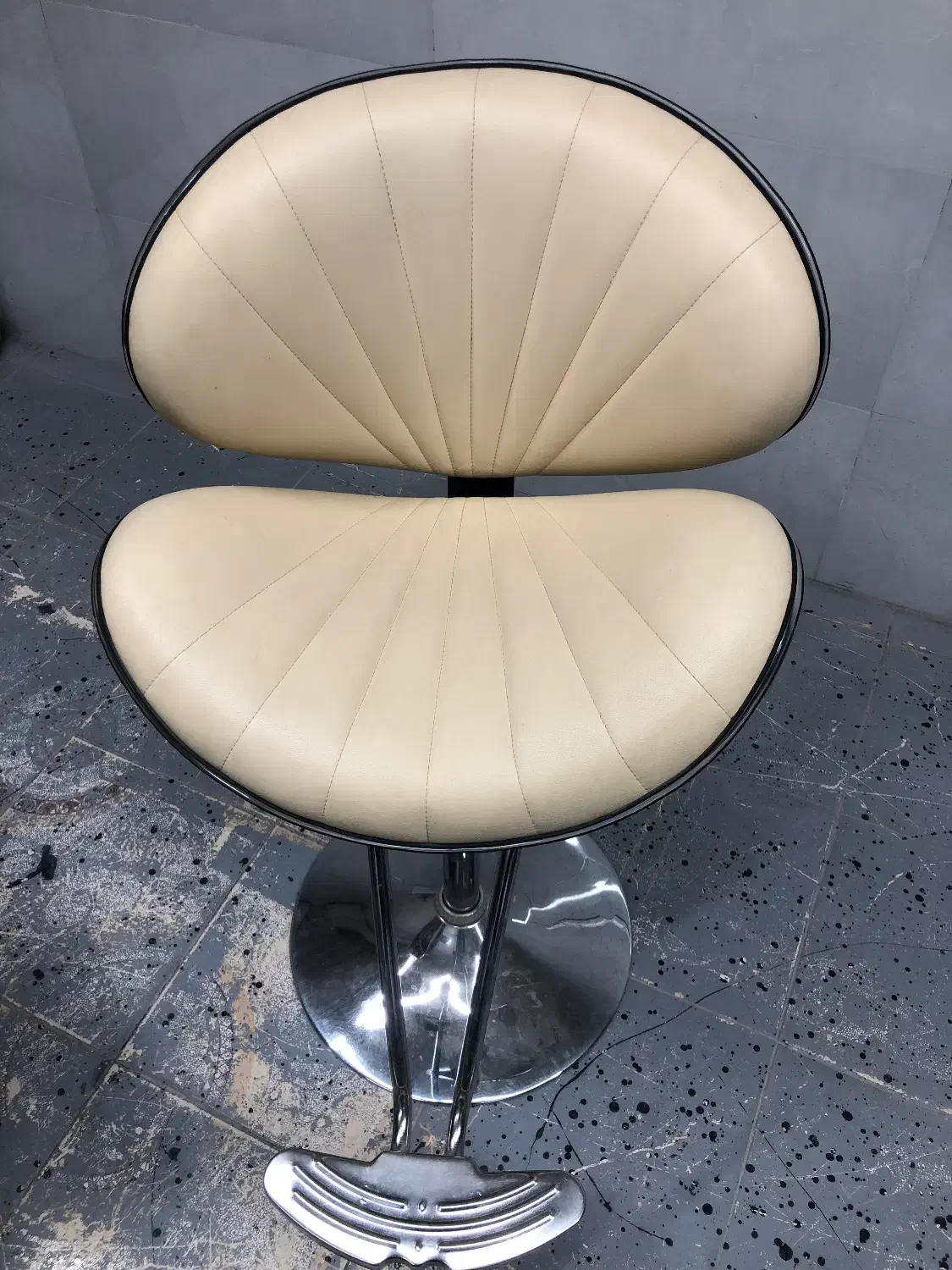 صندلی ارایشگاهی|آرایشگاه و سالنهای زیبایی|سرپل ذهاب, |دیوار