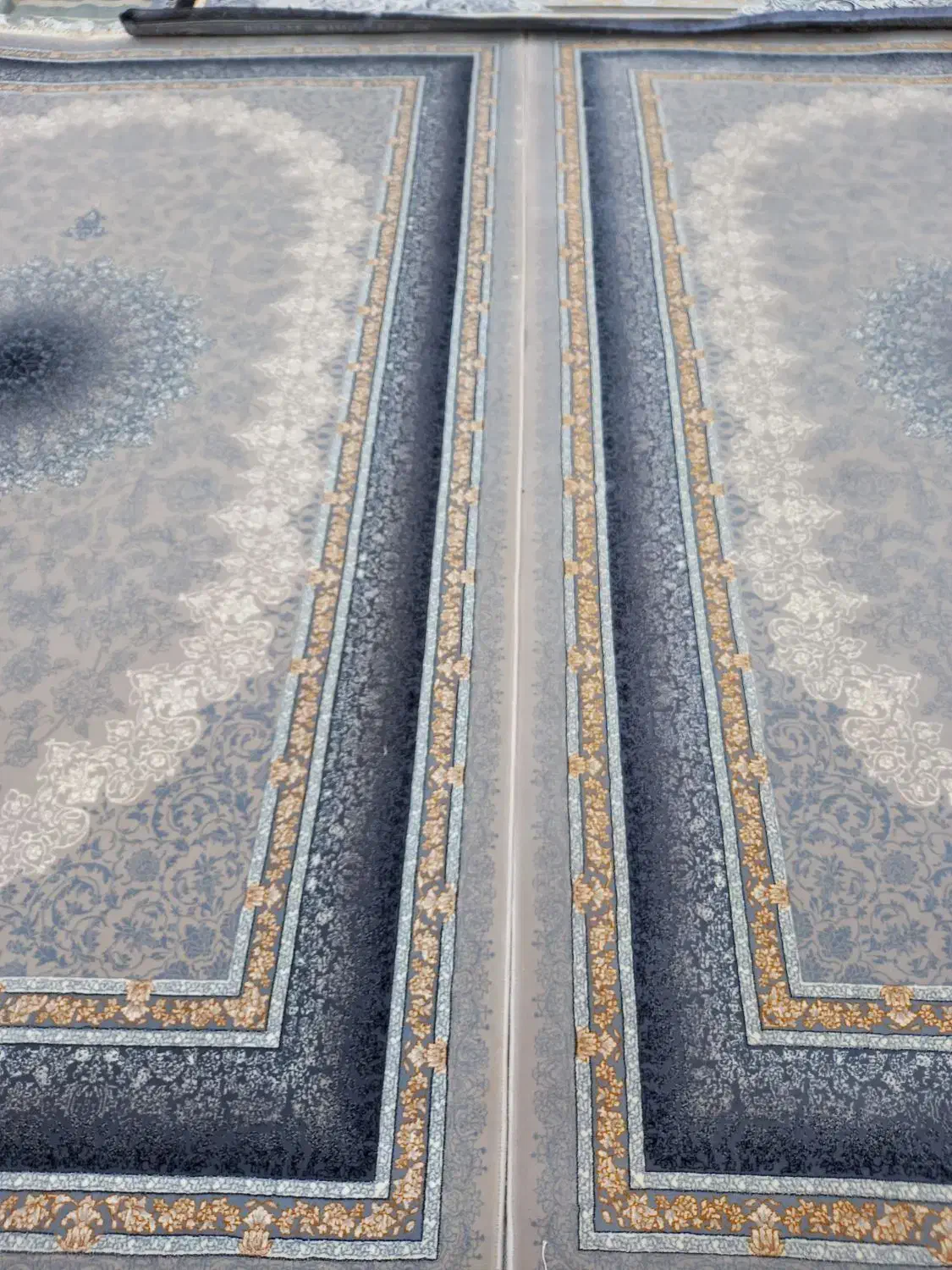 ۳تخته ۶متری ۷۰۰شانه|فرش|نظرآباد, رسالت|دیوار