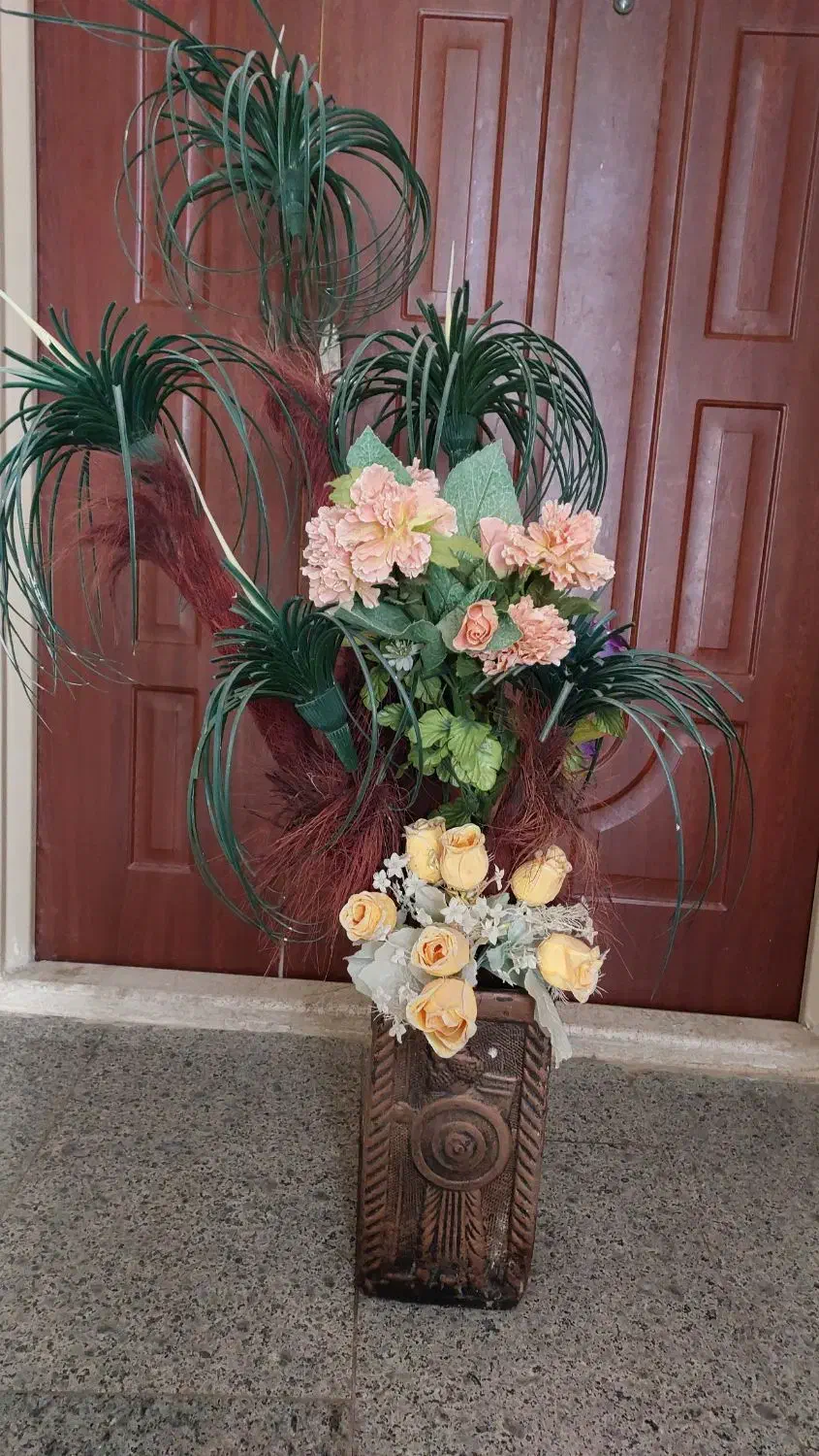 تعدادی لوازم خانه به فروش می رسد|گل مصنوعی|نیشابور, دارایی|دیوار