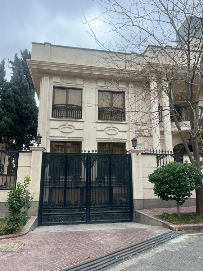 ۳۰۰ متر ویلایی / زرافشان / شهرک غرب