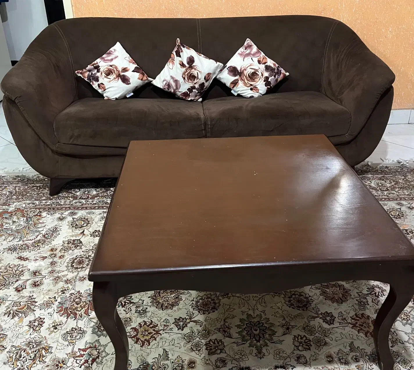 قیمت ۶ تومان مبل ۷ نفره دوتا تکی سه نفره + دو نفره|مبلمان خانگی و میز عسلی|تهران, آشتیانی|دیوار