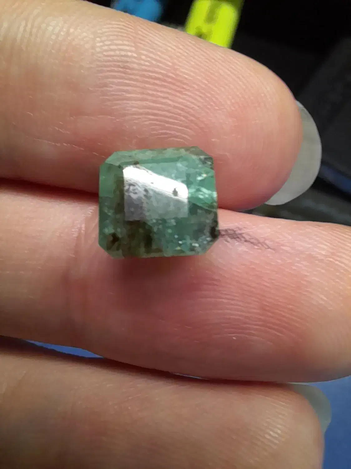 نگین زمرد پنجشیر اصل|جواهرات|رشت, معلم|دیوار