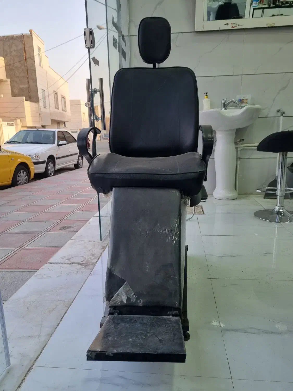 صندلی|آرایشگاه و سالنهای زیبایی|سبزوار, باهنر|دیوار