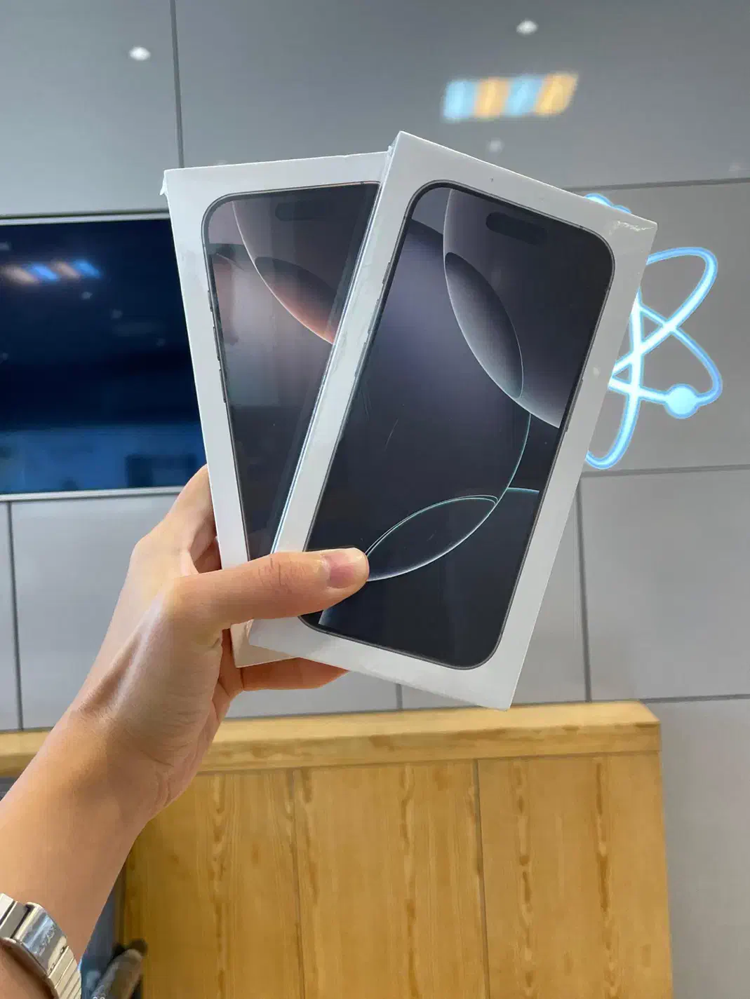 اپل iPhone 16 Pro 256G  *اقساطی*|موبایل|شیراز, معالی‌آباد|دیوار