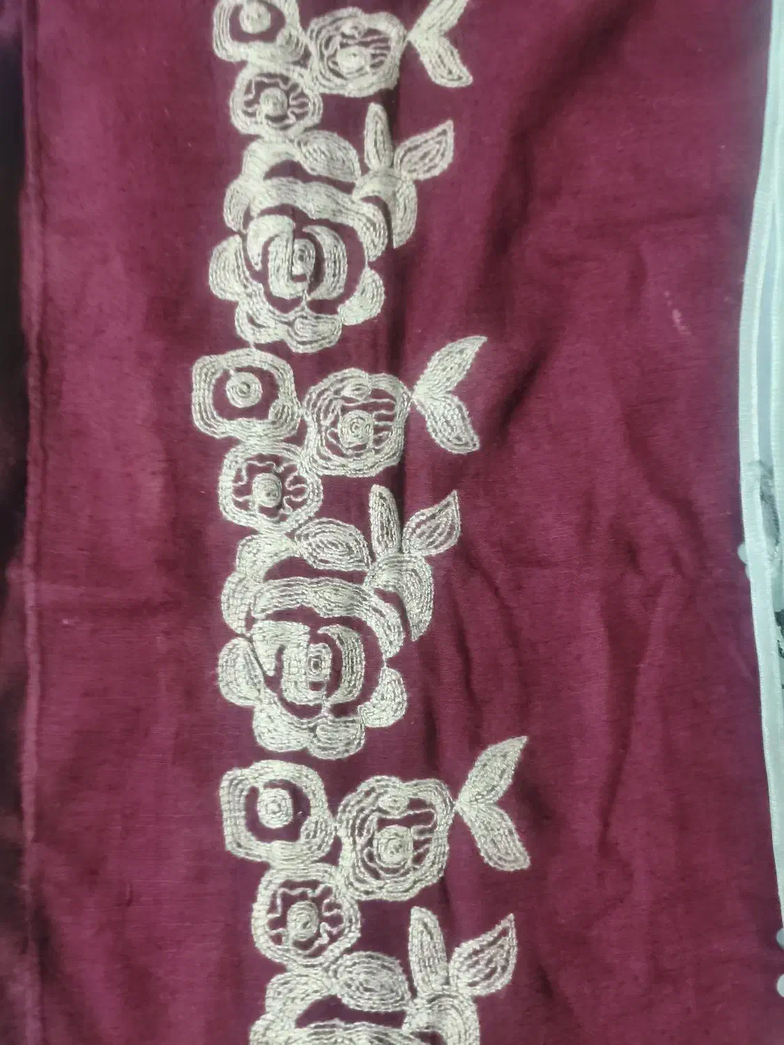 شال|لباس|اصفهان, شاهد|دیوار