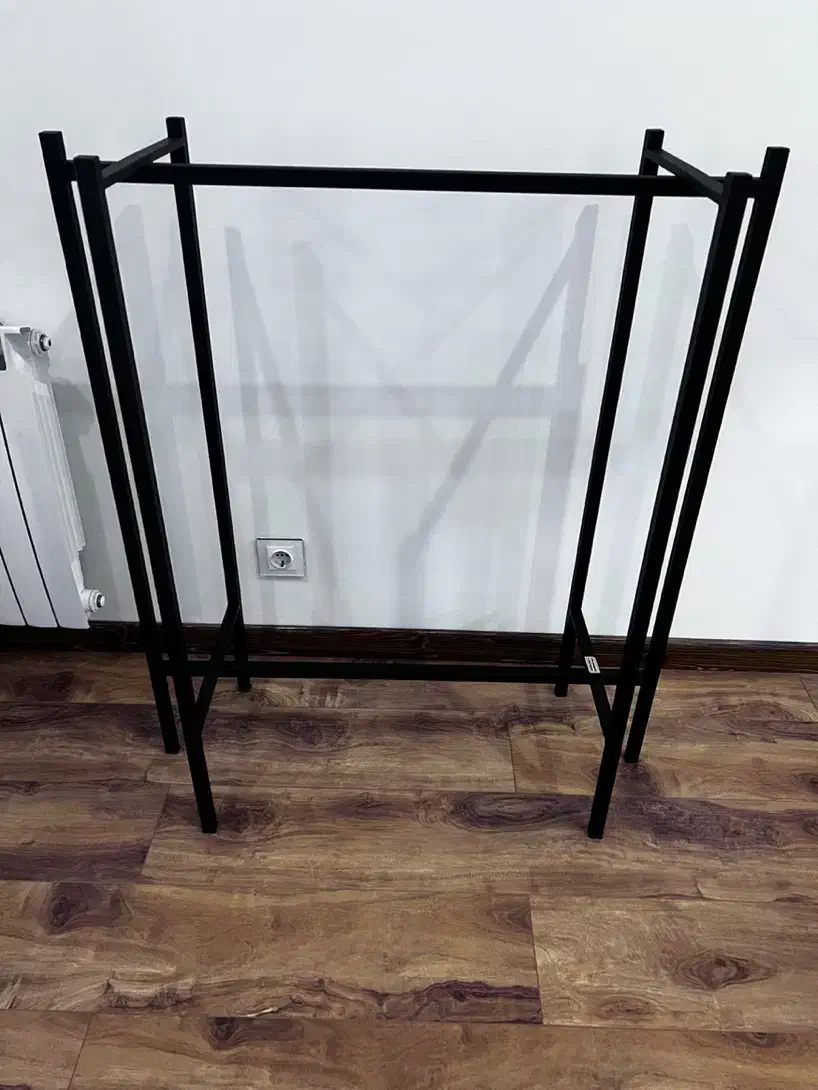 رگال لباس|بندرخت و رخت‌آویز|اهواز, گلستان|دیوار