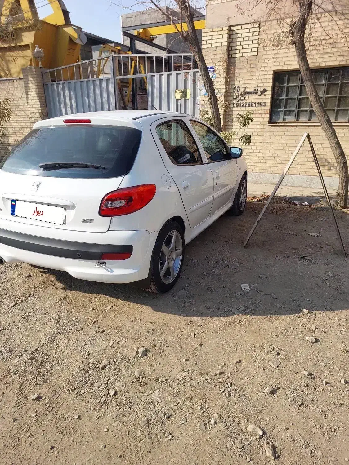 ۲۰۷ مدل ۹۷|خودرو سواری و وانت|تهران, سازمان آب|دیوار